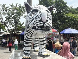 Modal Rp 3,5 Juta, Patung Macan Putih Kediri Kini Ditawar Rp 180 Juta