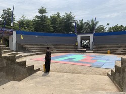 Proyek Koloseum Taman Kota Giri Menang Tahap I Senilai Rp 3,5 Miliar Rampung