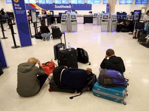 AS Tangkap Presiden Venezuela, Penerbangan Berhenti Sementara