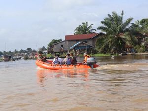 Debit Air Sungai Naik, Polres Pelalawan Pastikan Situasi Masih Aman