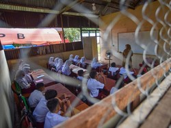 Mendikdasmen Ungkap KBM di Wilayah Terdampak Banjir Sumatera Belum Ideal