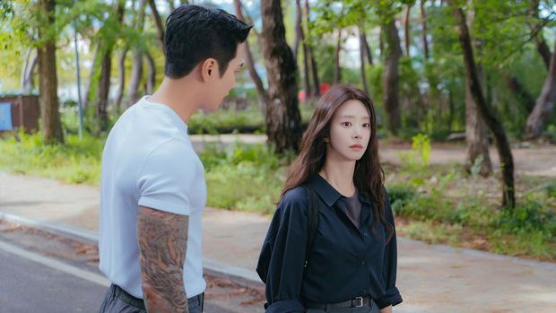 Drama Korea Spring Fever dibintangi Ahn Bo Hyun dan Lee Joo Bin.