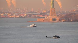 Maduro Dibawa ke New York untuk Sidang atas Tuduhan Federal AS