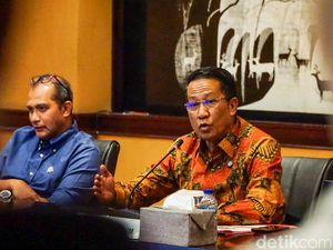 KUHP Baru, Menkum Sebut Kirim Stiker Pejabat Boleh Asal Sopan