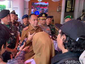 Walkot Eri Resmikan Posko Satgas Anti-Premanisme di Surabaya