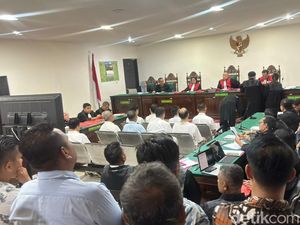 12 Terdakwa Korupsi Tambang Rugikan Negara Rp 1,8 T Jalani Sidang Perdana