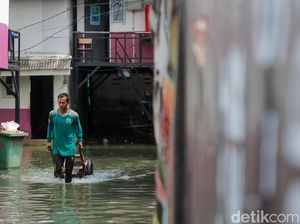 BPBD DKI Minta Warga Pesisir Waspada Banjir Rob 25 Februari-1 Maret