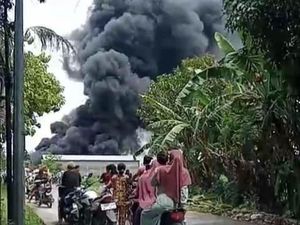 Gudang Solar di Bojonegoro di Tengah Pemukiman Terbakar Hebat