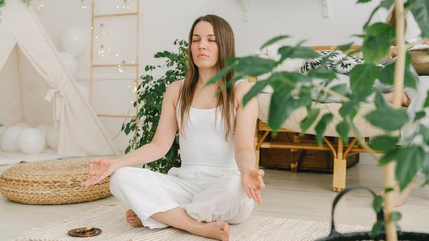 Membangun hubungan sehat namun tetap prioritaskan kesehatan fisik dan mental. Utamakan komunikasi yang tenang dan jangan lupa untuk mengelola stres.