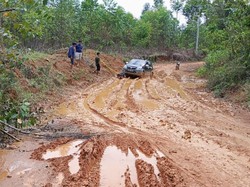 Akses Jalan Dua Desa di Musi Rawas Rusak Parah, Warga Terisolir