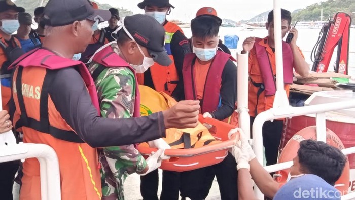 Jasad Diduga Anak Pelatih Valencia Ditemukan 14 Km dari TKP Kapal Tenggelam