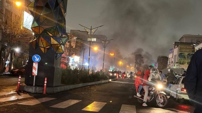 16 Korban Tewas dalam Protes di Iran, Trump Beri Ultimatum Teheran