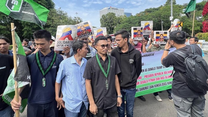 Buruh-Mahasiswa Demo di Kedubes AS, Minta Presiden Venezuela Dibebaskan