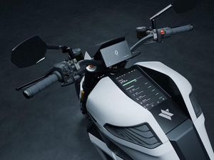 Potret Motor Listrik Pertama dengan Baterai Solid-State, Bisa Tempuh 600 Km