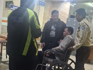 Ulah Sopir Mobil di Bekasi Seret Motor Usai Lawan Arah