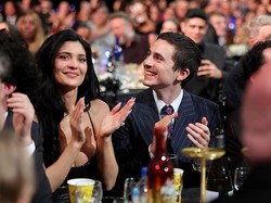 Menu Makanan Critics Choice Awards Panen Hujatan Netizen