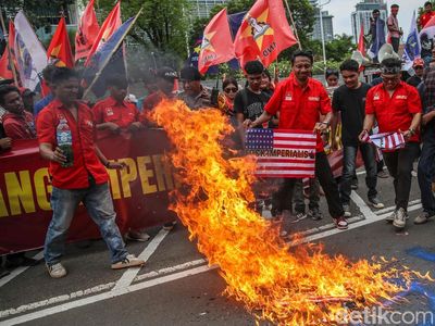 Aksi Dukung Venezuela di Depan Kedubes AS Berujung Ricuh