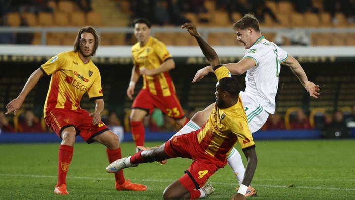 Lecce Vs AS Roma: I Lupi Menang 2-0