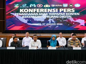 Densus 88 Ungkap Siswa Lempar Bom Molotov di Kubu Raya Terpapar Grup Ekstrem