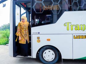 Khofifah Ajak Masyarakat Manfaatkan Bus Trans Jatim, Ini Tarif Tahun 2026
