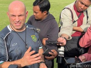 Persebaya vs Malut: Nostalgia Bernardo Tavares dengan Sayuri Bersaudara