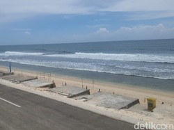 Wajah Baru Pantai Sepanjang Kini Bersih Tanpa Kios Berderet