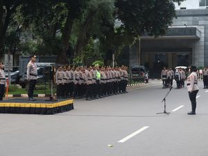 Polda Metro Beri Penghargaan Pos Terbaik Operasi Lilin Jaya 2025