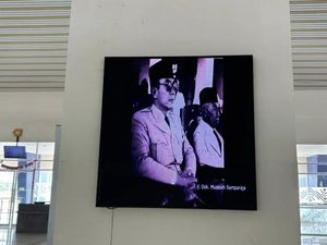 Bandara Bima Tampilkan Sultan Bima via Videotron, Kini Cucu Ungkit Tanah Wakaf