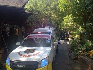 Selfie di Air Terjun Berujung Maut, Turis Prancis Jatuh di Depan Kekasih