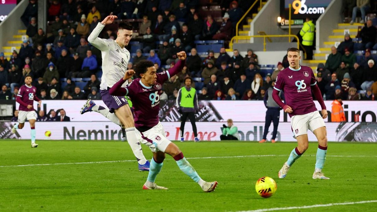 Manchester United imbang 2-2 melawan Burnley dalam lanjutan Premier League (Foto: Action Images via Reuters/Craig Brough)