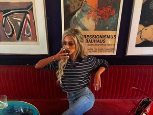 Mengenal Cigarette Jeans, Model Celana Jeans Ala 80an yang Tren di 2026