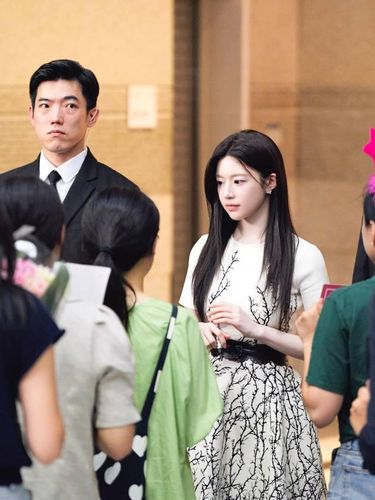 Go Youn Jung dalam drama Can This Love Be Translated?/ Foto: Instagram.com/netflixkr