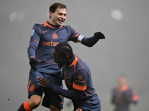 Klasemen Liga Italia: Inter Menjauh, Napoli Tertahan