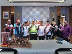 Kakorlantas Terima Kunjungan Asosiasi Pengemudi, Dukung Penuh Zero Overdimension-Overload 2027