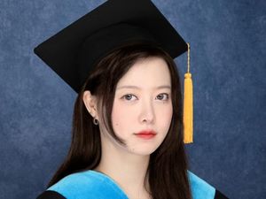 Koo Hye Sun Pamer Tesis, Kini Bergelar Master di KAIST