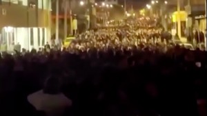 Video: Demo di Iran Memanas, Massa Serukan Dukungan ke Pahlavi