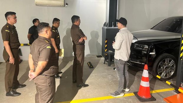 Pengecekan aset rampasan dari kasus Harvey Moeis (dok. Kejagung)