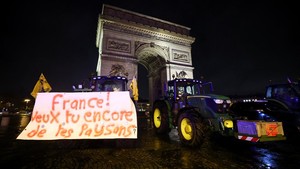 Petani Prancis Protes Kesepakatan UE-Mercosur dan Penanganan Wabah Ternak