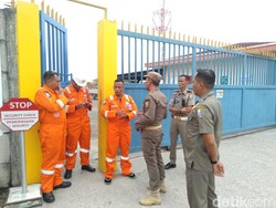 Satpol PP Sampang Bersitegang dengan Satpam Perusahaan