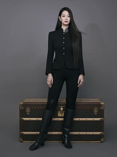 Shin Min Ah resmi menjadi House of Ambassador Louis Vuitton
