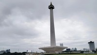 Monas Masih Jadi Favorit Wisata Keluarga dan Anak Sekolah