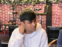 Digugat Anak Biologis, Denada Minta Ruang dan Waktu