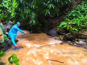 Polisi Susur Sungai Cari Kepala Mayat Misterius di Ciracap Sukabumi