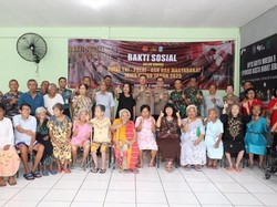 Polda Jatim Gelar Bakti Sosial Natal 2025, Salurkan Bantuan ke Masyarakat