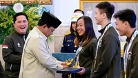 Saat Medali Emas SEA Games Martina Ayu Bikin Prabowo Terperanjat