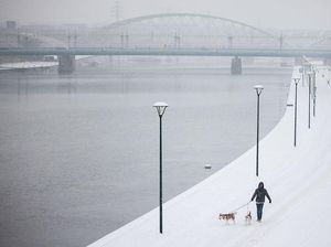 Salju Tebal Selimuti Krakow, Musim Dingin Polandia Kian Ekstrem