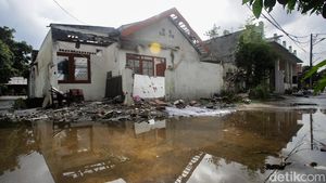 Sengketa Lahan Puluhan Tahun, 12 Rumah di Bekasi Dieksekusi