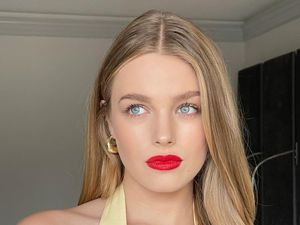 7 Potret Teagan Croft, Pemeran Rapunzel di Live-action Tangled