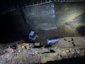 Begini Kondisi Pengemudi 2 Kendaraan yang Terjun ke Jurang di Colo Kudus