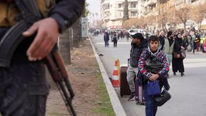 Warga Sipil Mengungsi Saat Bentrokan Kembali Pecah di Aleppo